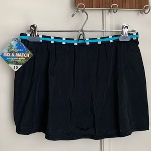 St. John’s Bay lined swim skirt, Sz 10, black w/teal/white, NWT